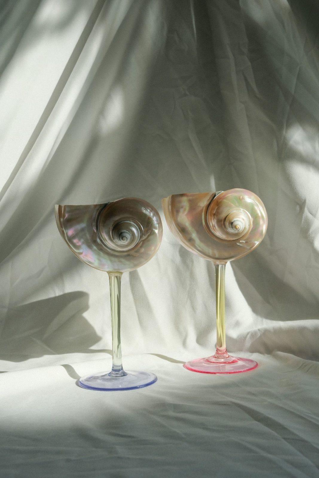 Pop-up couple - пара бокалов из перламутровой ракушки Pop-up couple - пара бокалов из перламутровой ракушки